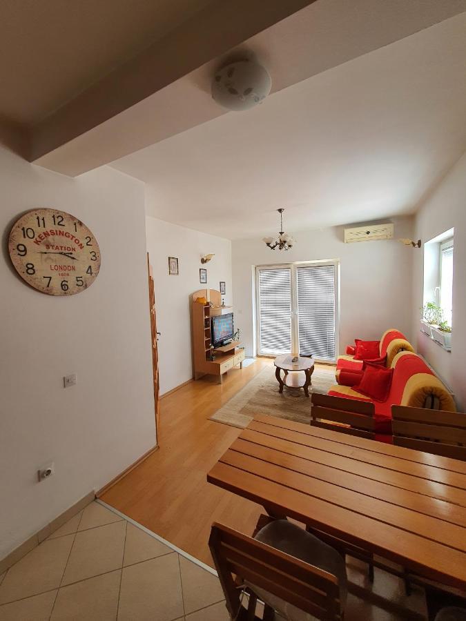 Zogu Apartments - City View Пристина Екстериор снимка