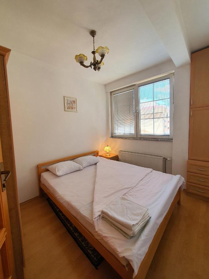 Zogu Apartments - City View Пристина Екстериор снимка