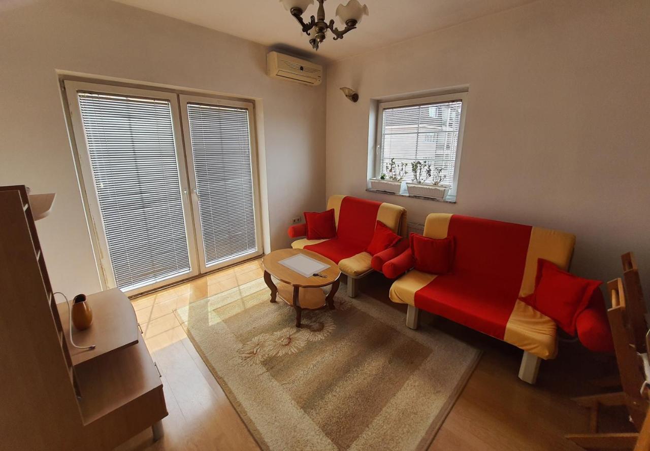 Zogu Apartments - City View Пристина Екстериор снимка