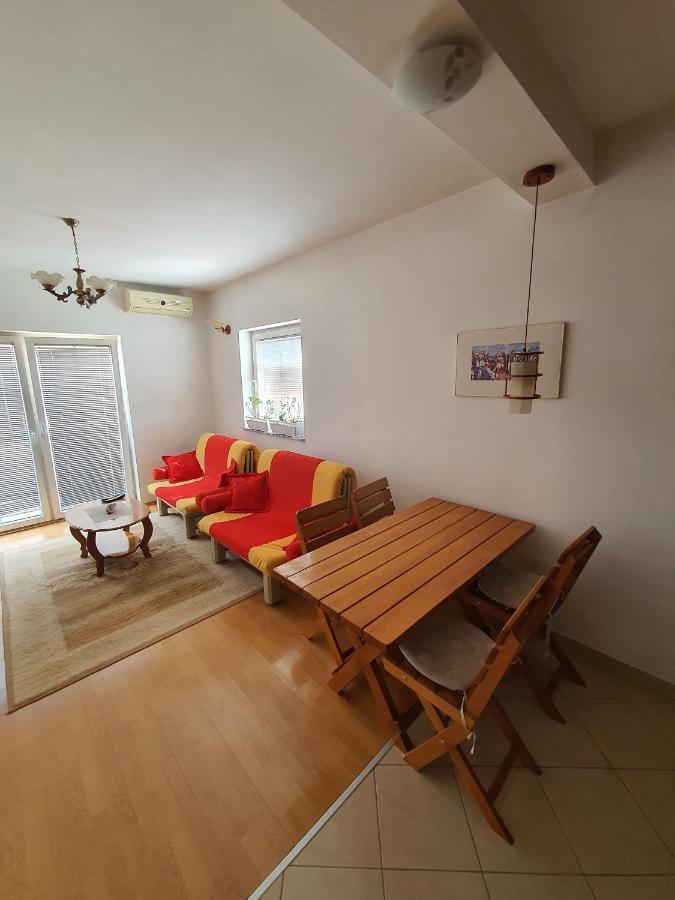 Zogu Apartments - City View Пристина Екстериор снимка