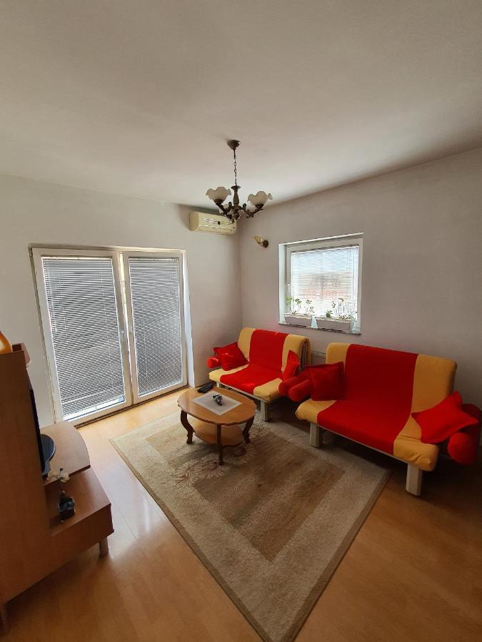 Zogu Apartments - City View Пристина Екстериор снимка